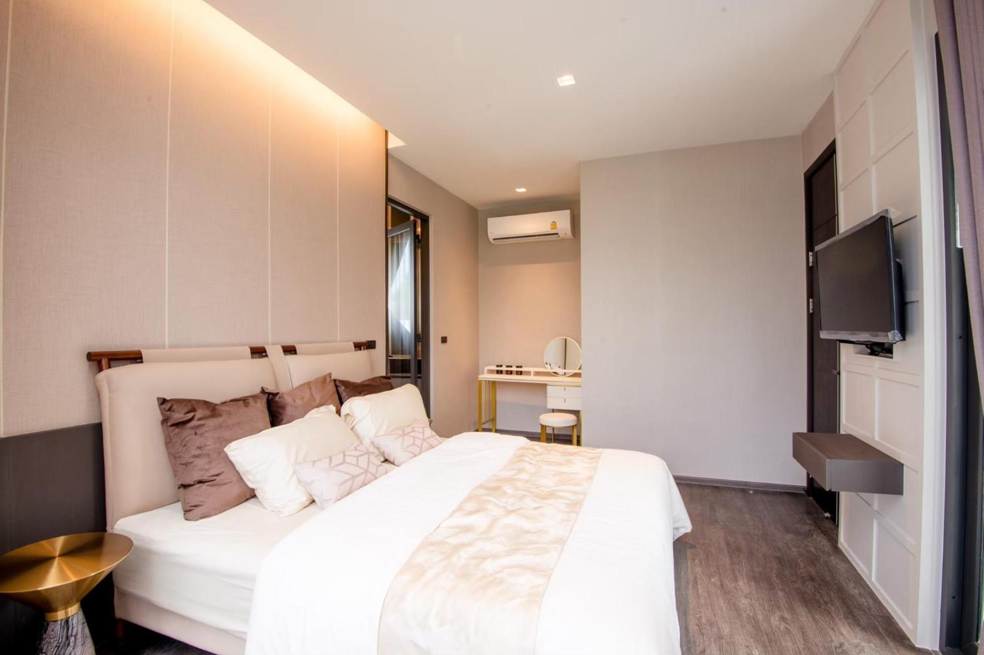 Grand Villano Pattaya Exterior photo